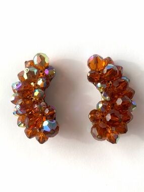 Vintage LAGUNA Aurora Borealis Clip On Earrings